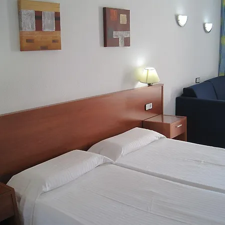 Hotel Caserio 4*