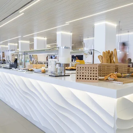 ホテル Caserio プラヤ・デル・イングレス