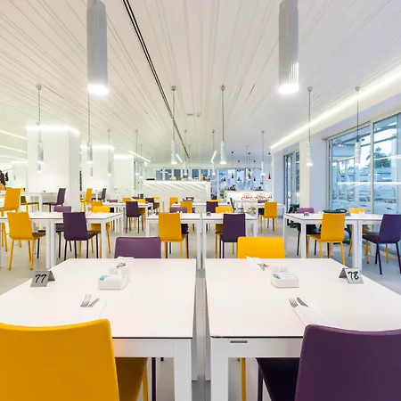 Caserio فندق بلايا ديل إنغلز